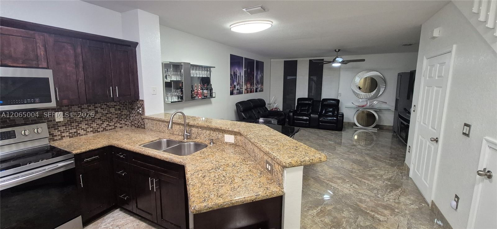 Real estate property located at 5733 Tuscany Way, Broward, Tuscany Plat, Tamarac, FL