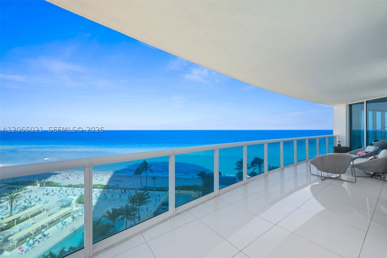 Real estate property located at 2711 Ocean Dr #902, Broward, 2711 Hollywood Beach Cond, Hollywood, FL