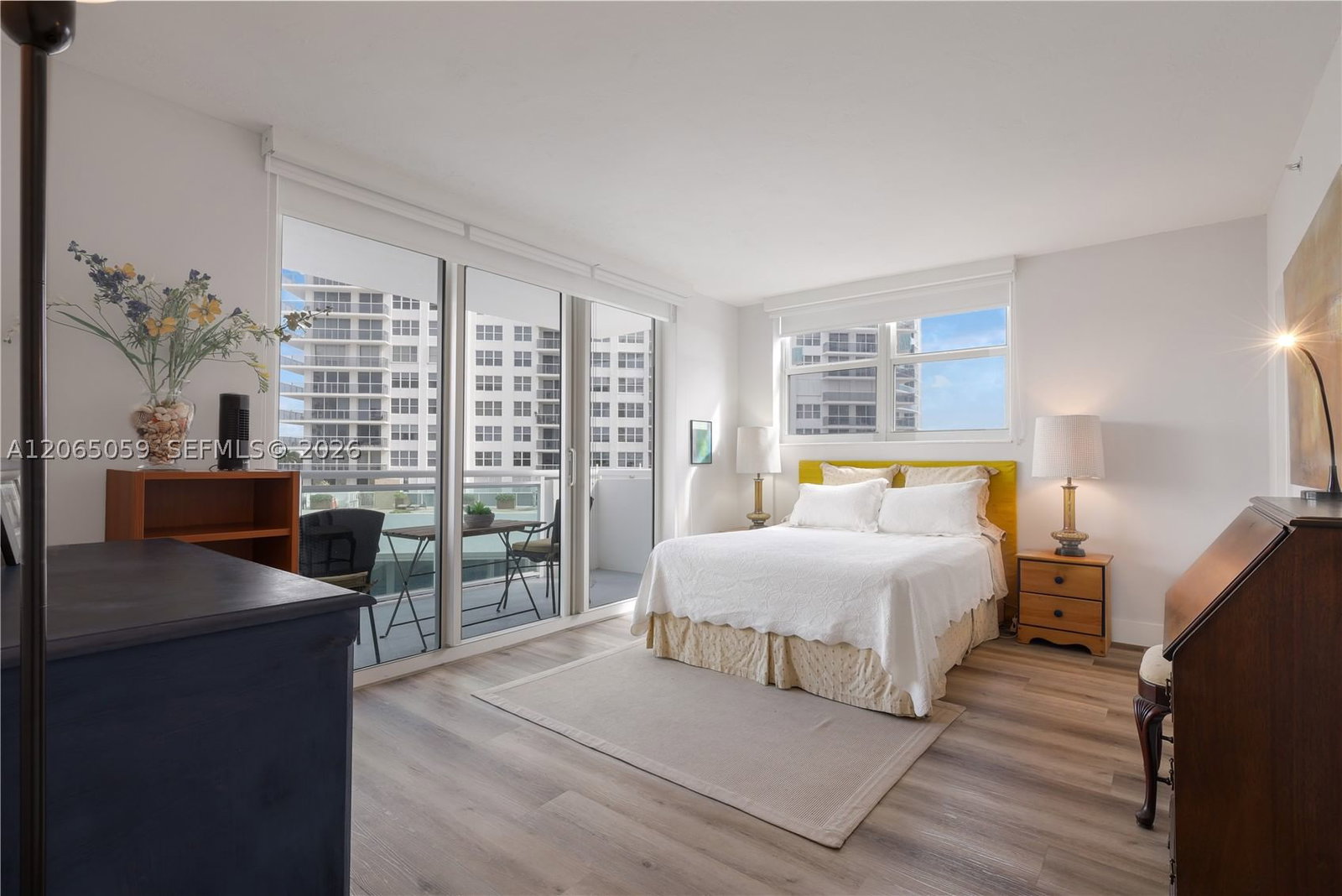 Real estate property located at 3001 Ocean Dr #443, Broward, Residences On Hollywood B, Hollywood, FL