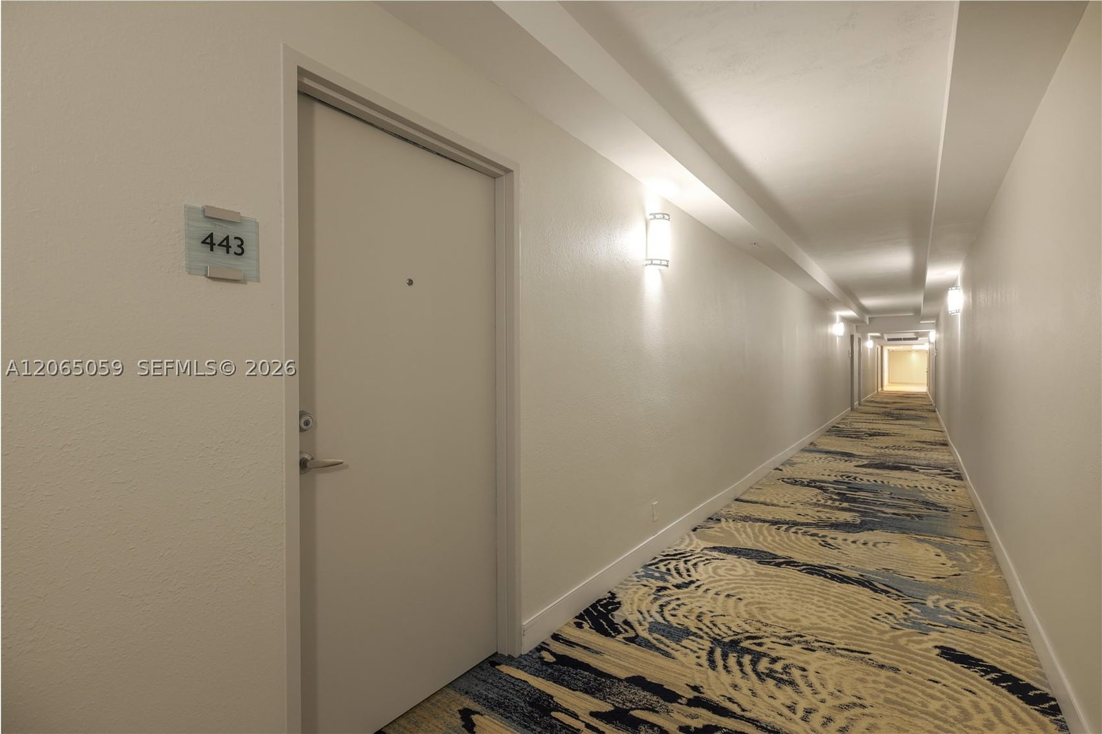Real estate property located at 3001 Ocean Dr #443, Broward, Residences On Hollywood B, Hollywood, FL