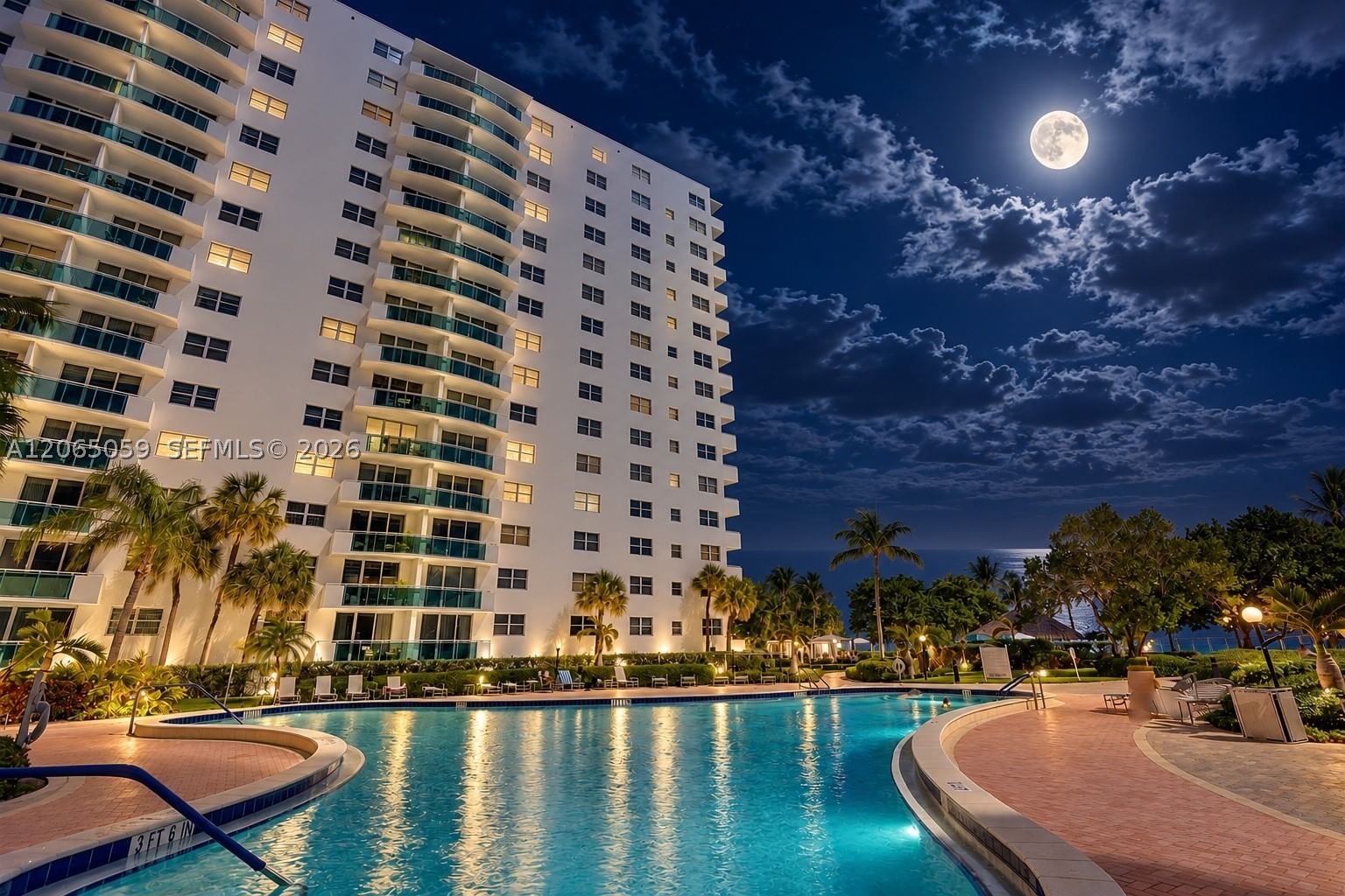 Real estate property located at 3001 Ocean Dr #443, Broward, Residences On Hollywood B, Hollywood, FL