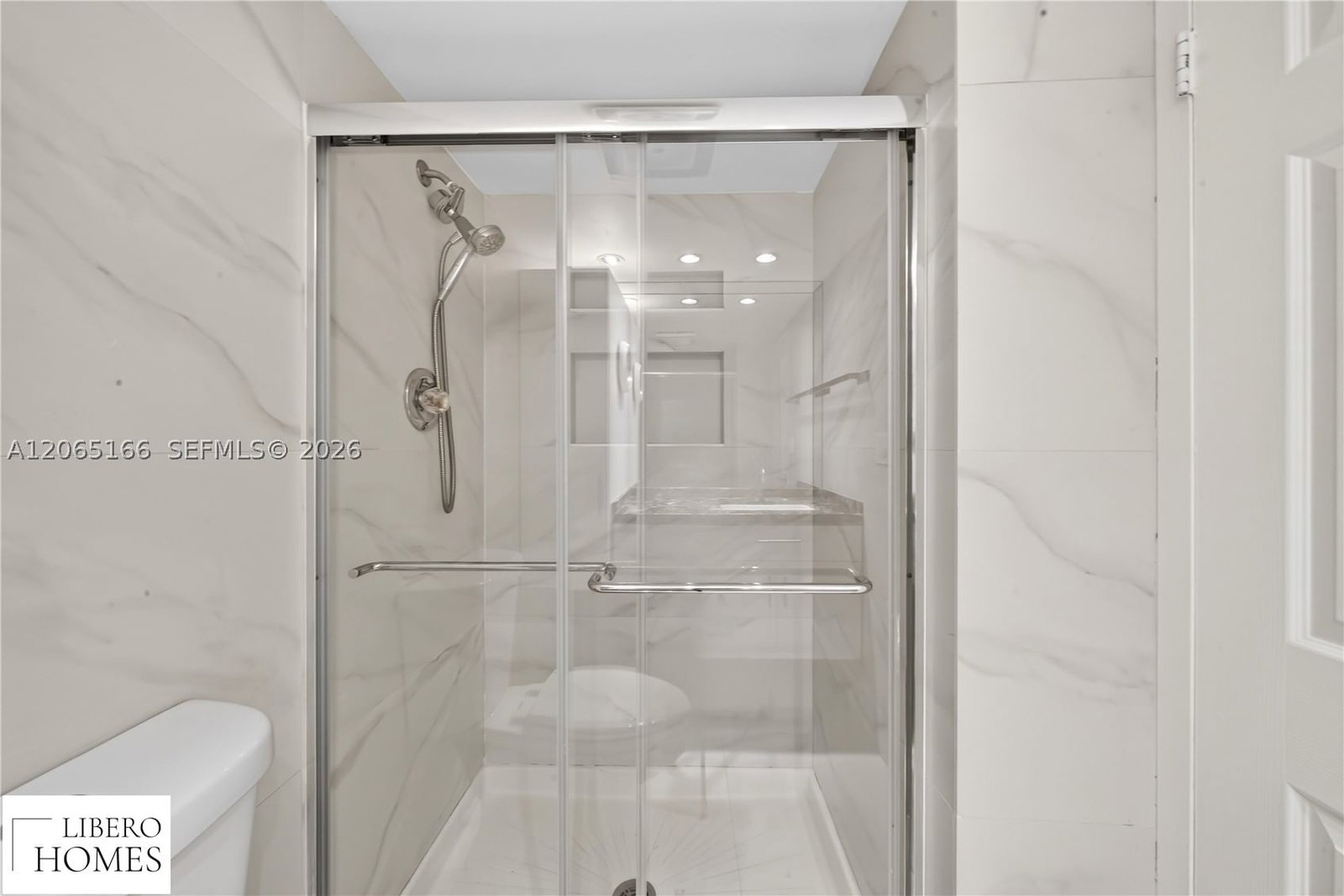 Real estate property located at 301 174th St #1216, Miami-dade, Winston Towers 500 Condo, Sunny Isles Beach, FL