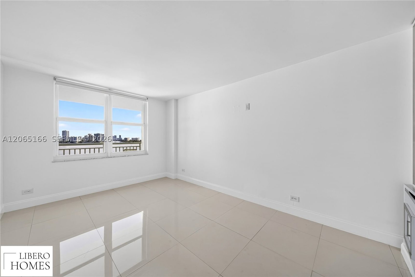 Real estate property located at 301 174th St #1216, Miami-dade, Winston Towers 500 Condo, Sunny Isles Beach, FL