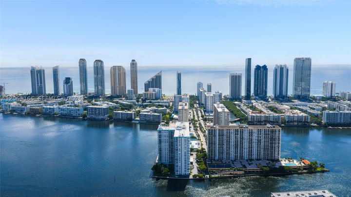 Real estate property located at 301 174th St #1216, Miami-dade, Winston Towers 500 Condo, Sunny Isles Beach, FL