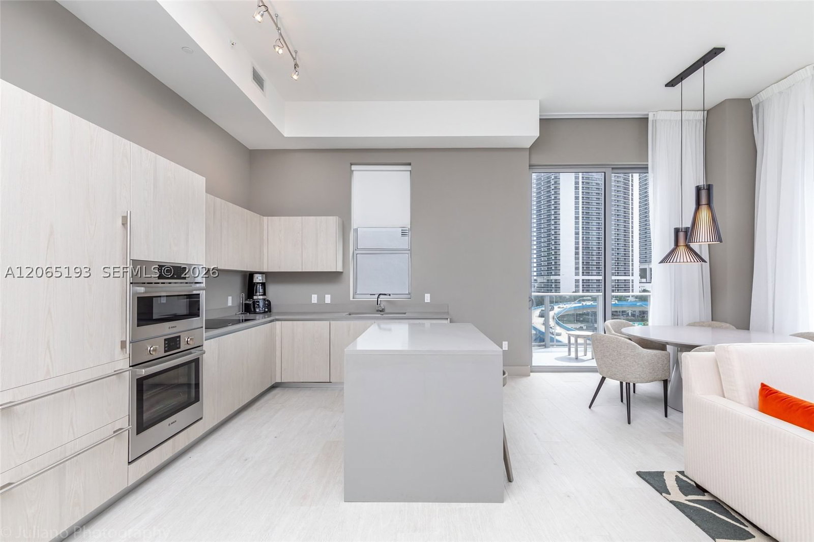 Real estate property located at 4010 Ocean Dr R409, Broward, 4010 South Ocean Condo, Hollywood, FL