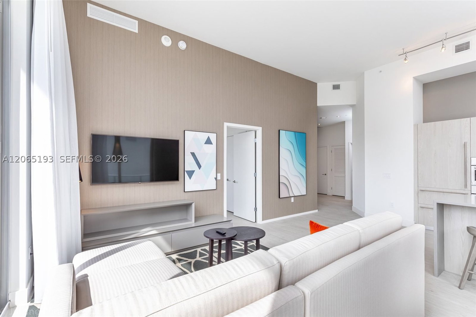 Real estate property located at 4010 Ocean Dr R409, Broward, 4010 South Ocean Condo, Hollywood, FL