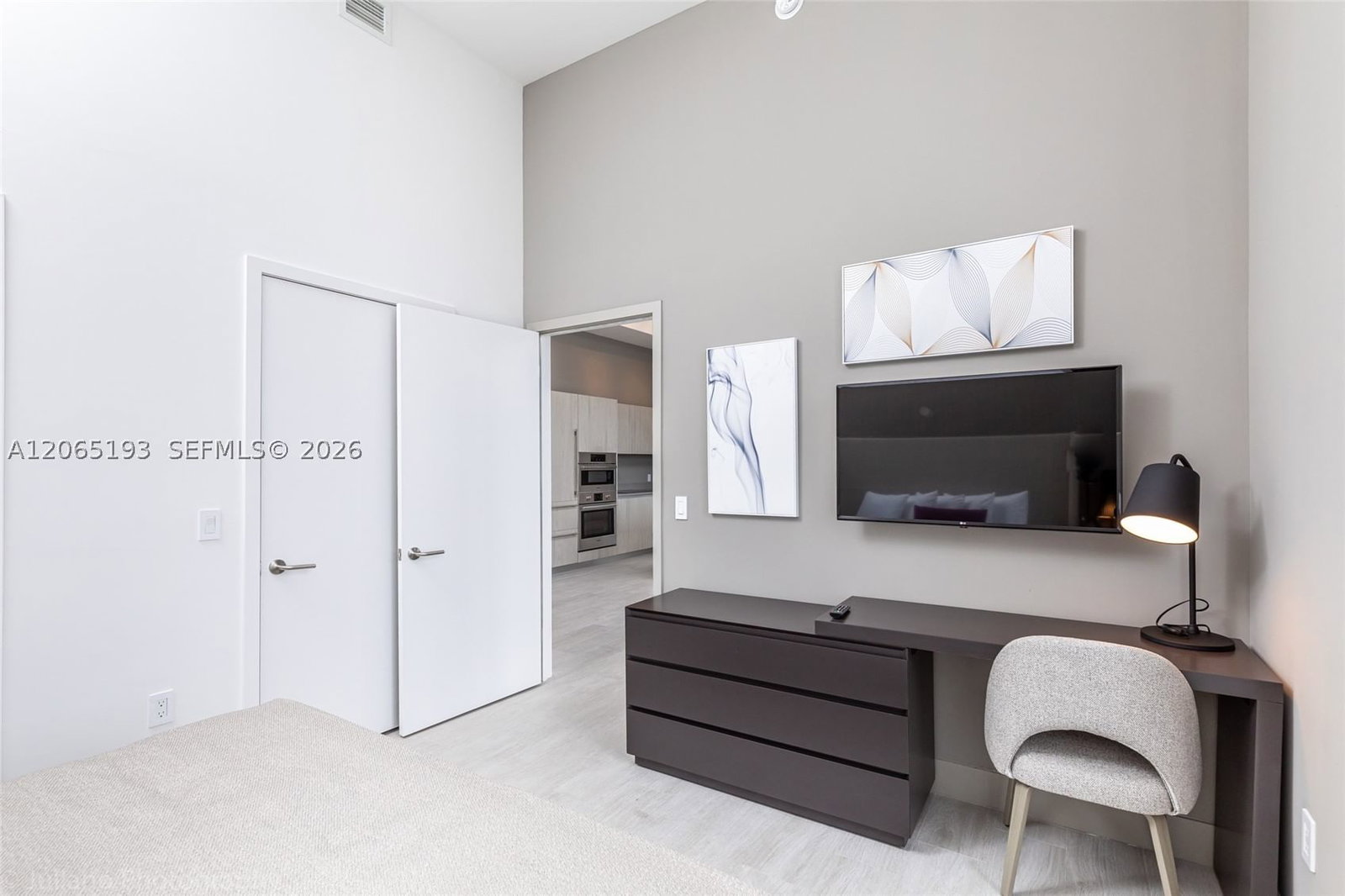 Real estate property located at 4010 Ocean Dr R409, Broward, 4010 South Ocean Condo, Hollywood, FL