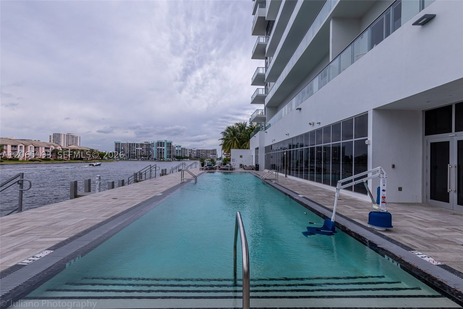 Real estate property located at 4010 Ocean Dr R409, Broward, 4010 South Ocean Condo, Hollywood, FL