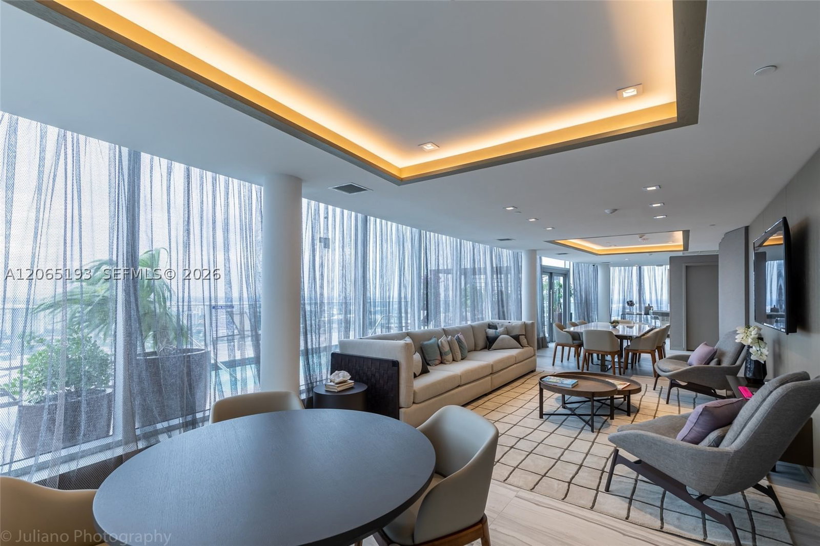 Real estate property located at 4010 Ocean Dr R409, Broward, 4010 South Ocean Condo, Hollywood, FL