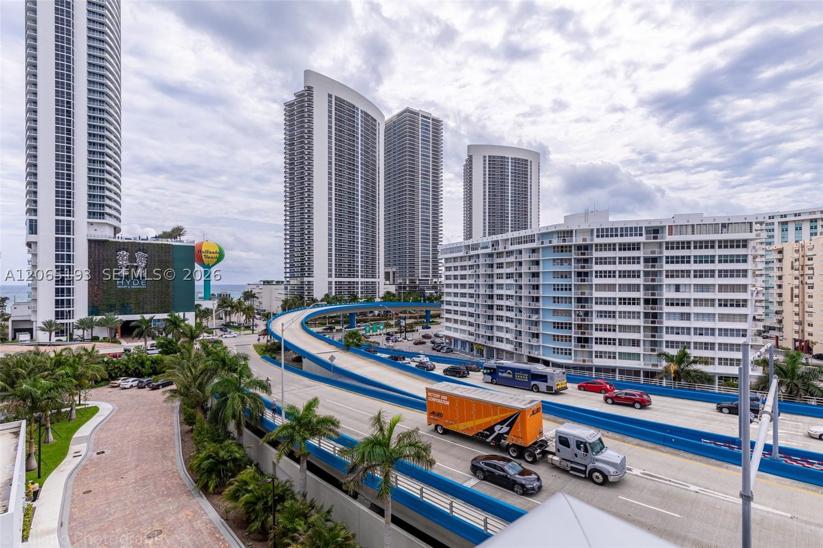 Real estate property located at 4010 Ocean Dr R409, Broward, 4010 South Ocean Condo, Hollywood, FL