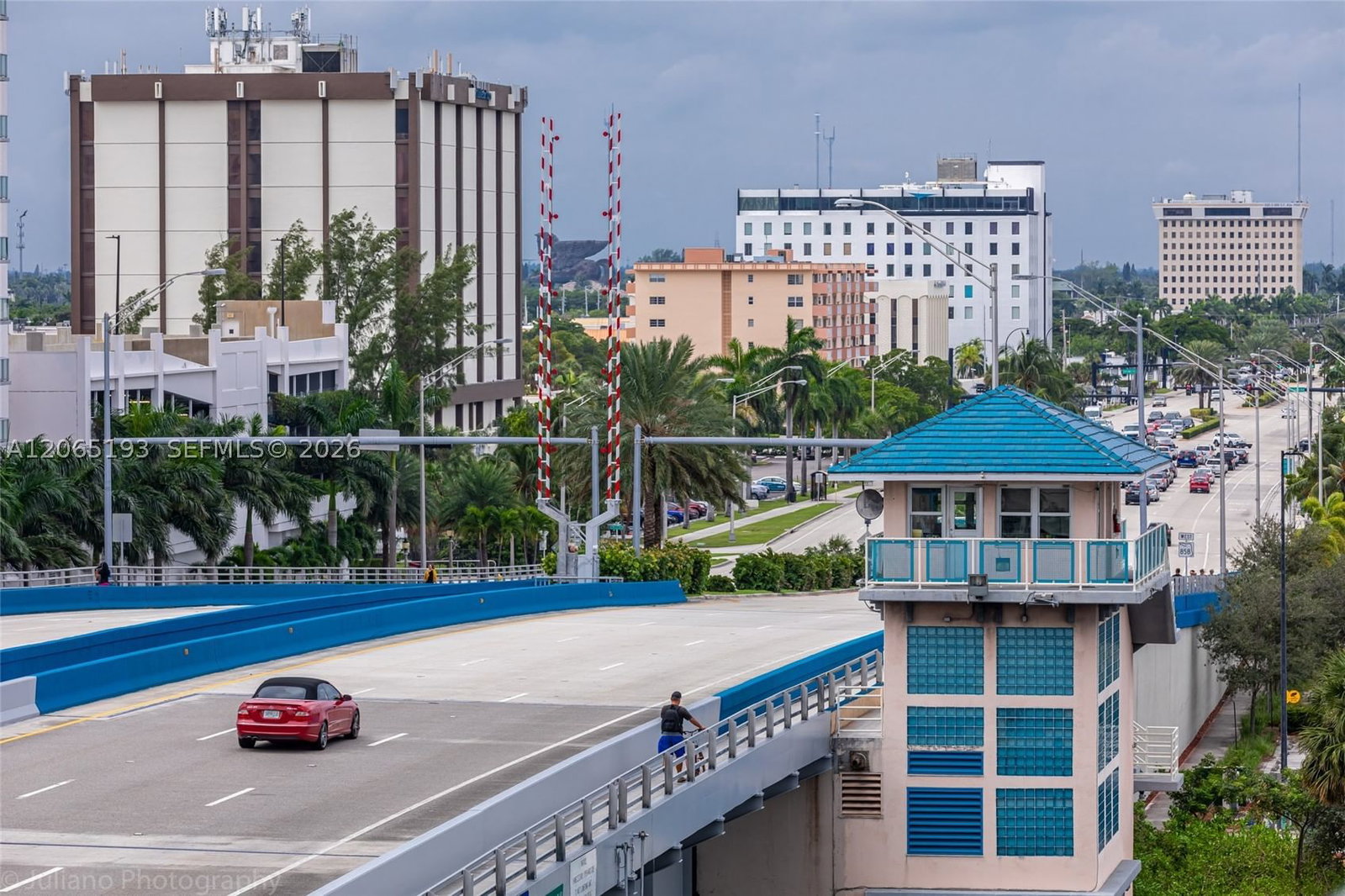 Real estate property located at 4010 Ocean Dr R409, Broward, 4010 South Ocean Condo, Hollywood, FL