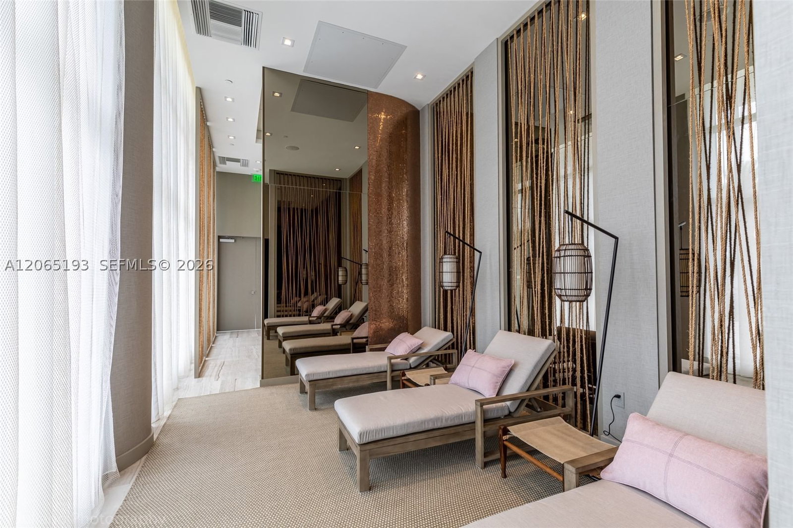 Real estate property located at 4010 Ocean Dr R409, Broward, 4010 South Ocean Condo, Hollywood, FL