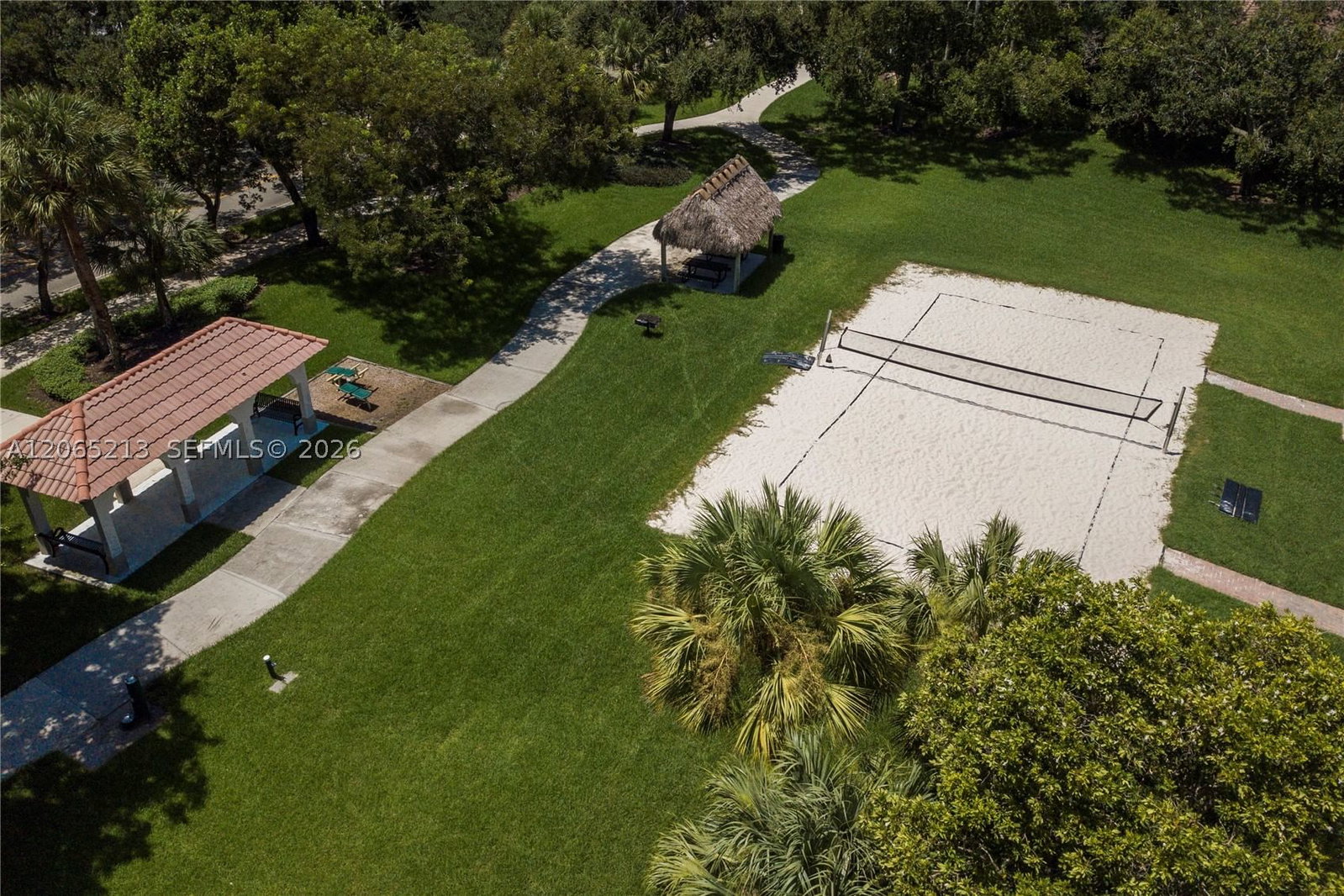 Real estate property located at 4015 Crossbill Ln, Broward, Sector 8 9 And 10, Weston, FL