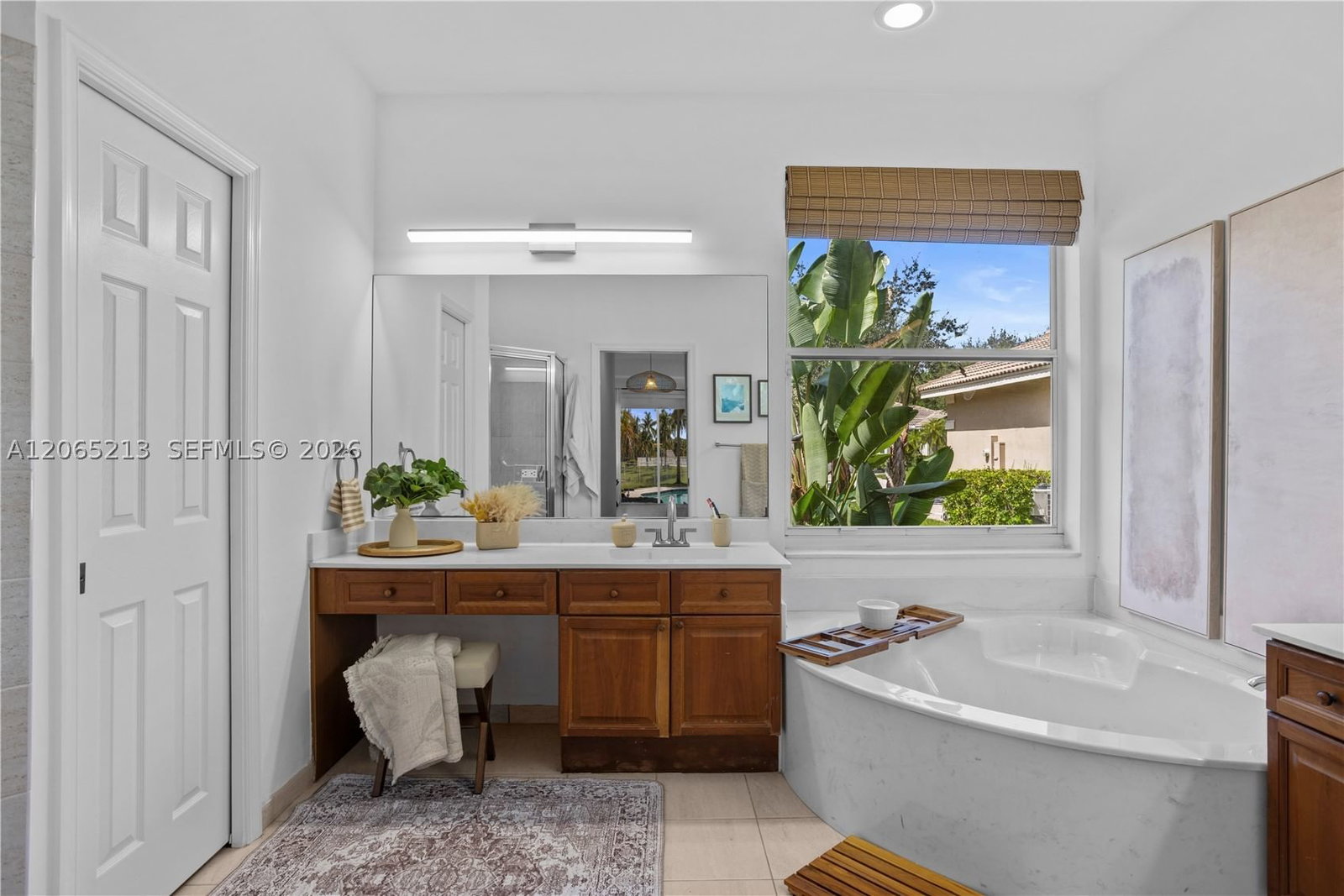 Real estate property located at 4015 Crossbill Ln, Broward, Sector 8 9 And 10, Weston, FL