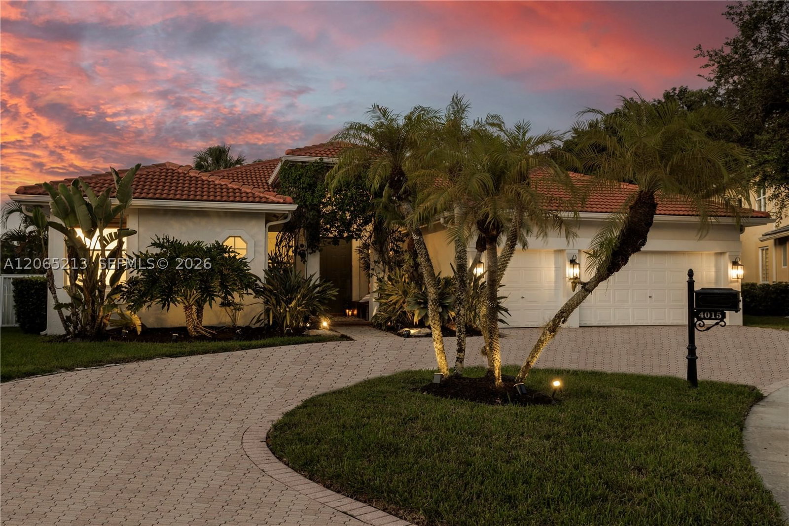 Real estate property located at 4015 Crossbill Ln, Broward, Sector 8 9 And 10, Weston, FL