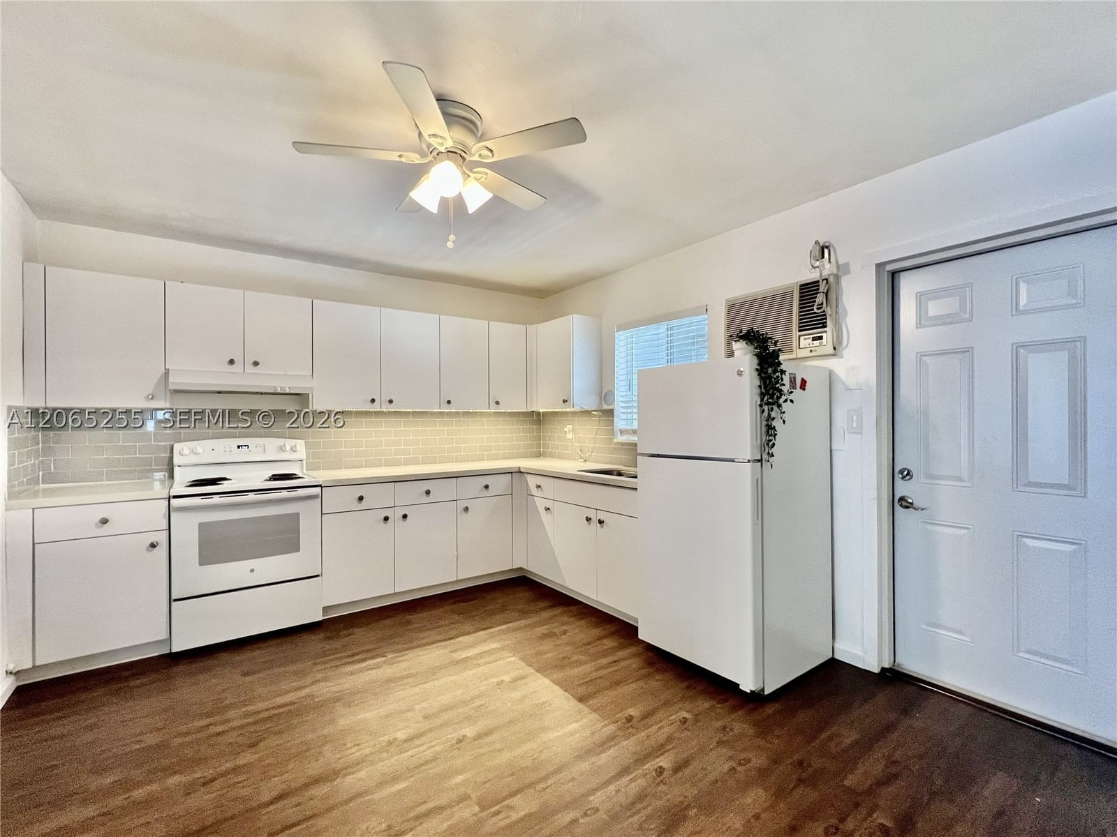Real estate property located at 20 13th Ter, Broward, Dixie Way, Dania Beach, FL