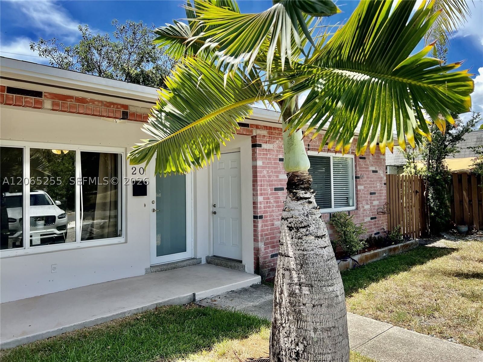 Real estate property located at 20 13th Ter, Broward, Dixie Way, Dania Beach, FL