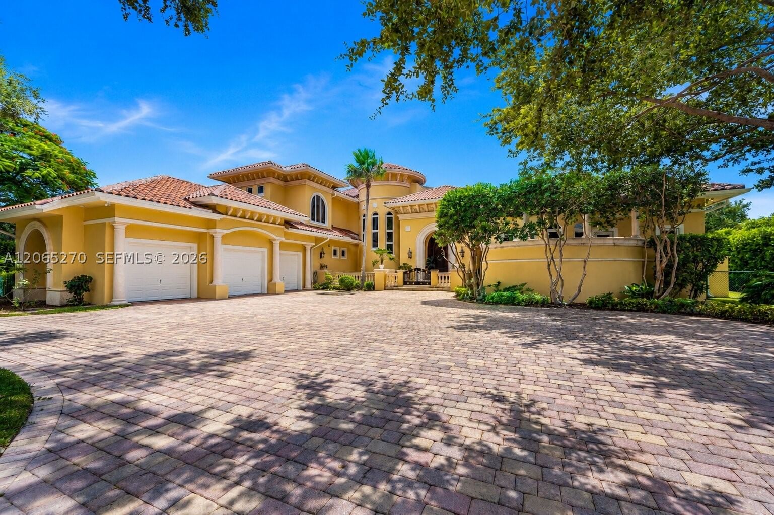 Real estate property located at 9245 93rd Ave, Miami-dade, Pendry Acres, Miami, FL