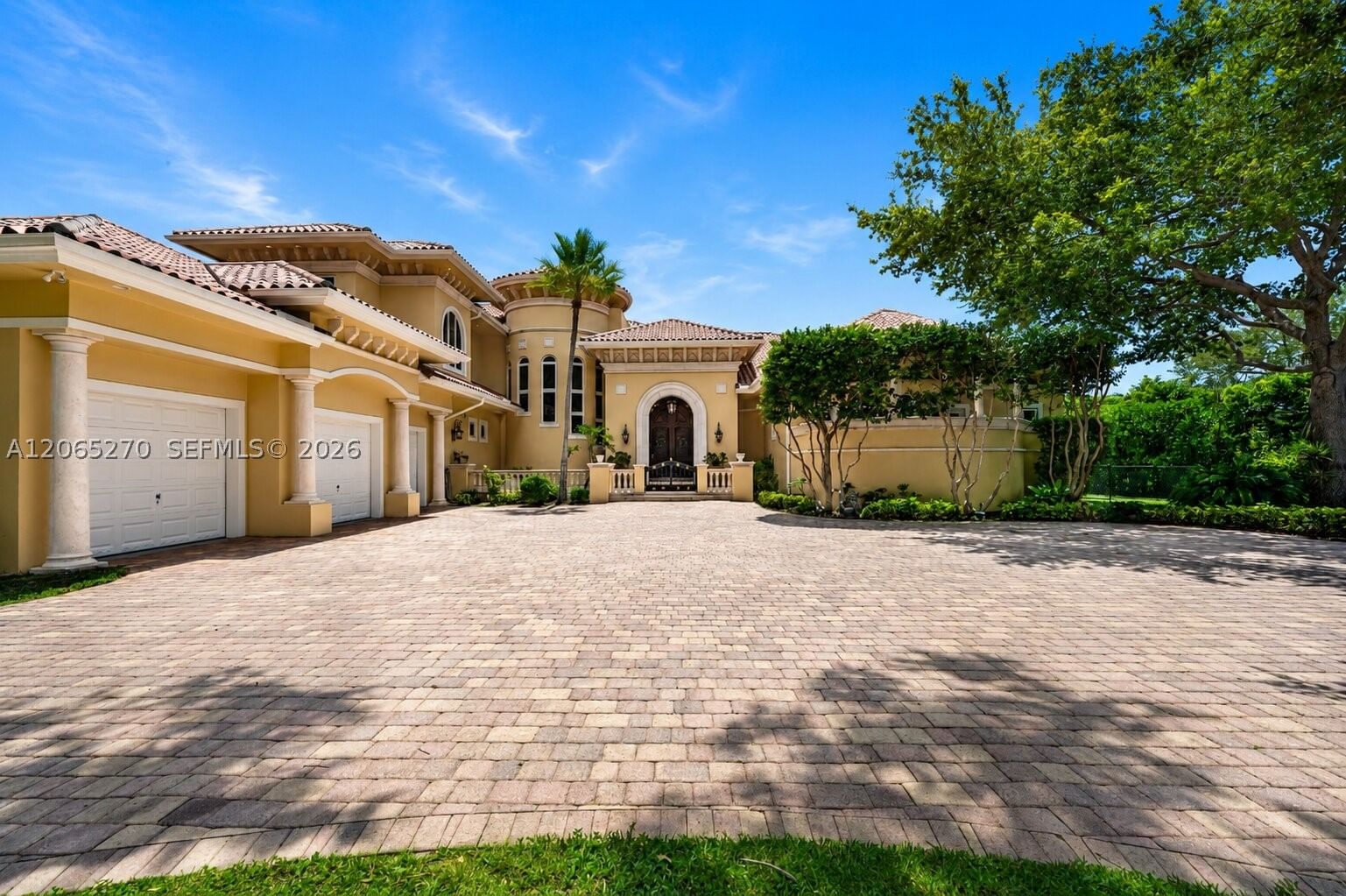Real estate property located at 9245 93rd Ave, Miami-dade, Pendry Acres, Miami, FL