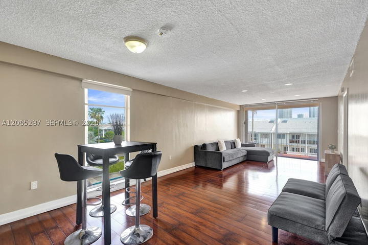 Real estate property located at 3716 168th St #301, Miami-dade, Sunny Shores Condo, North Miami Beach, FL