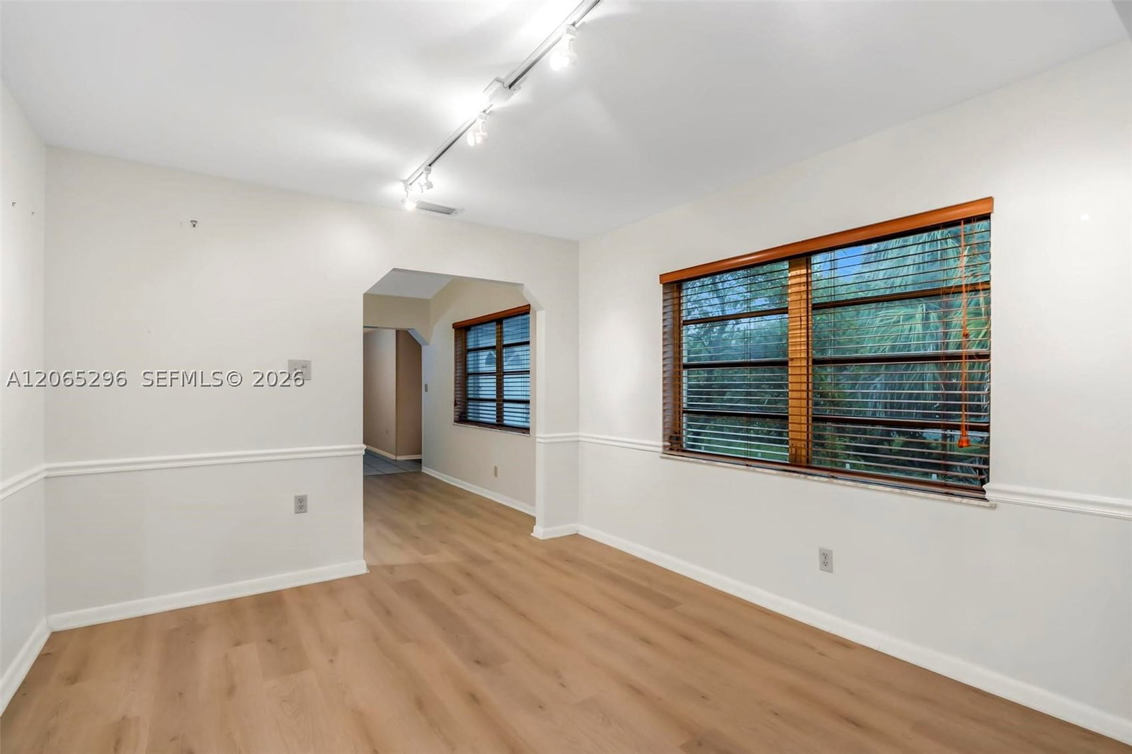 Real estate property located at 11624 93rd St, Miami-dade, South Miami Gdn Heights, Miami, FL