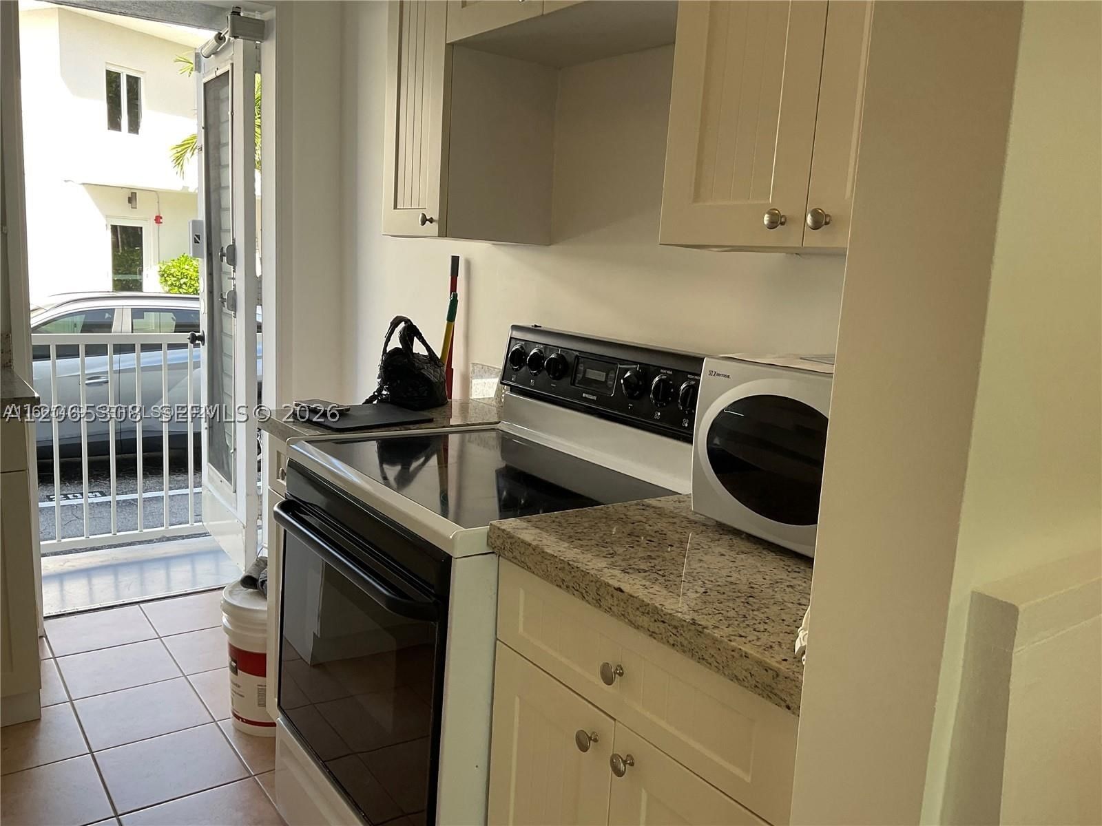 Real estate property located at 10178 Collins Ave #109, Miami-dade, Brownstone Co-op Apts Inc, Bal Harbour, FL