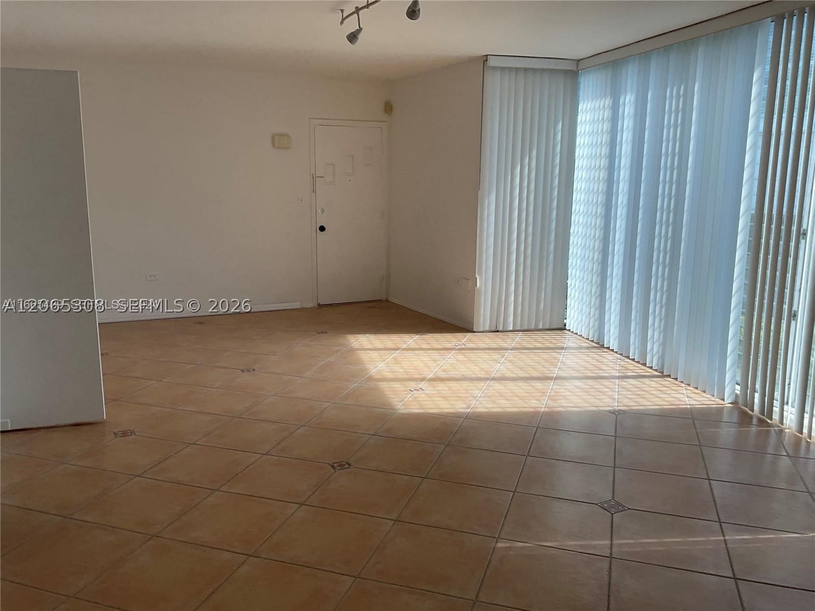 Real estate property located at 10178 Collins Ave #109, Miami-dade, Brownstone Co-op Apts Inc, Bal Harbour, FL