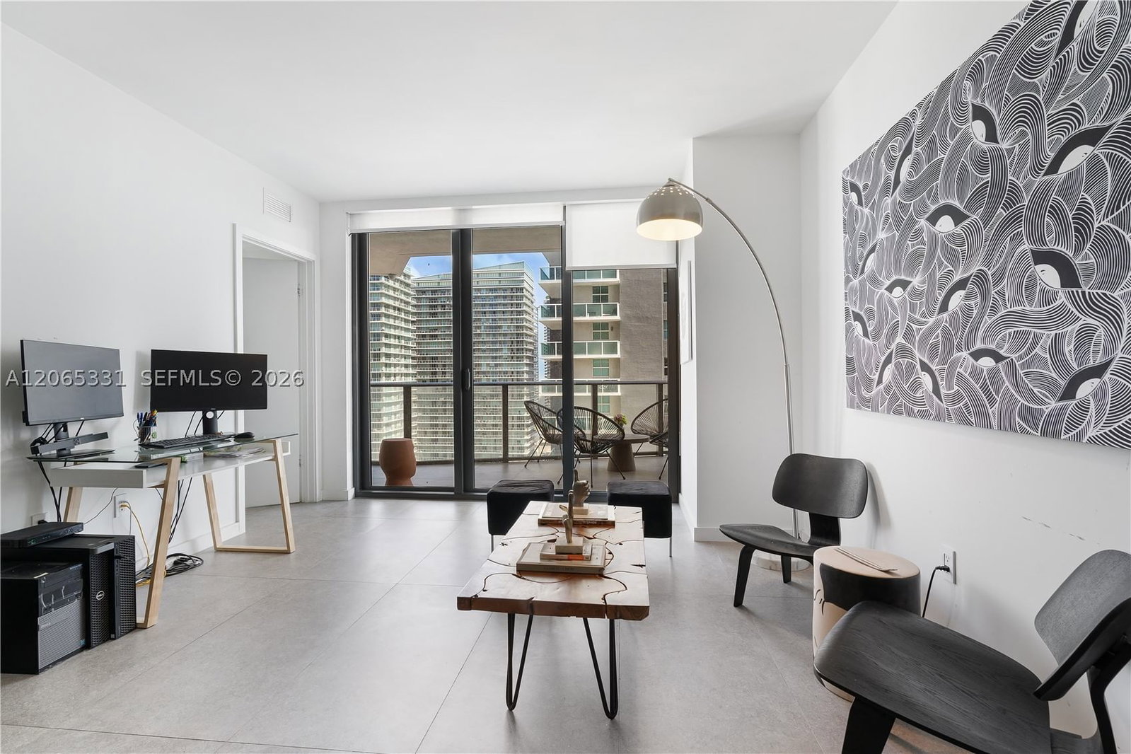 Real estate property located at 1300 Miami Ave #2411, Miami-dade, 1300 S Miami Avenue Condo, Miami, FL