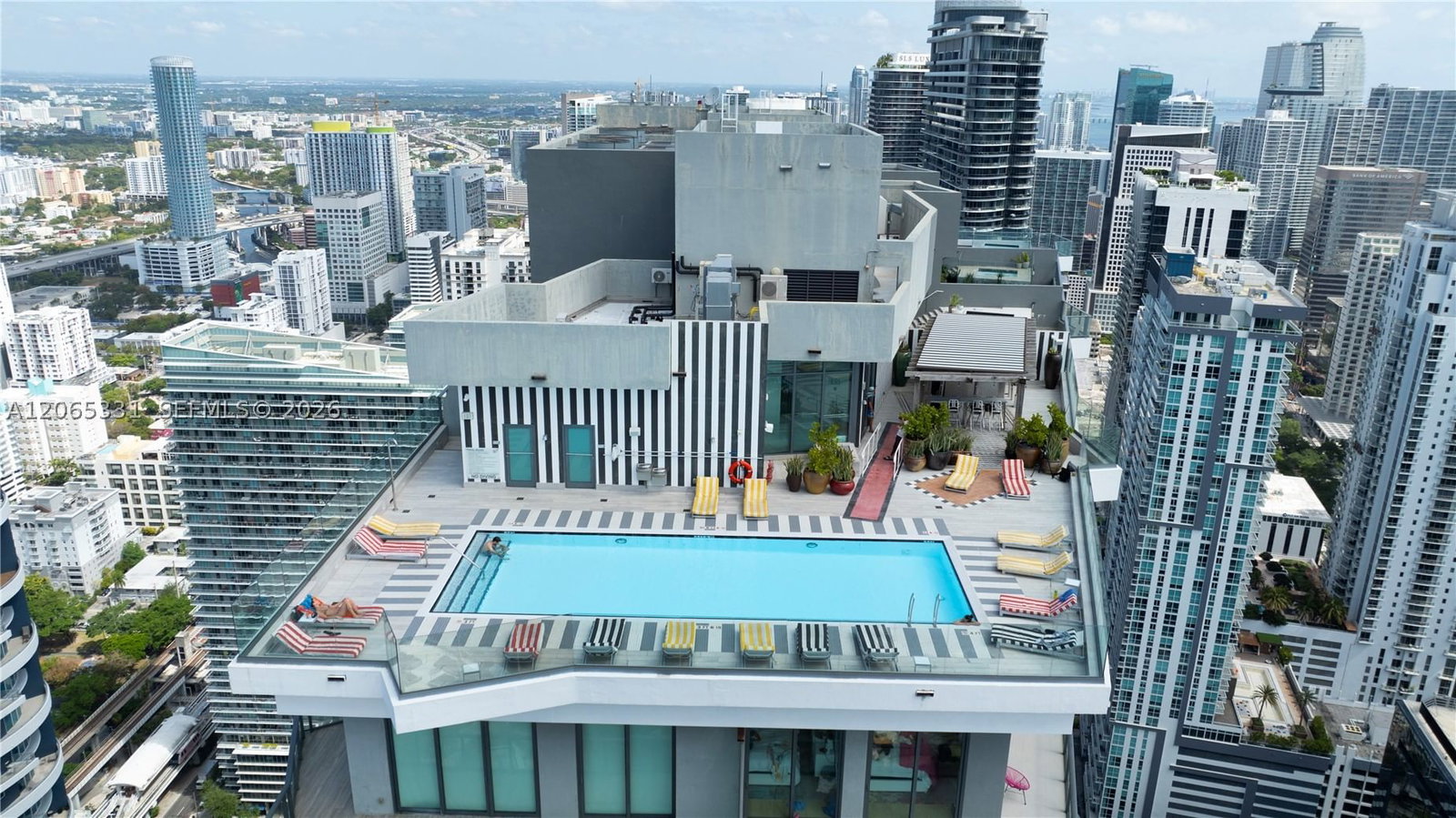 Real estate property located at 1300 Miami Ave #2411, Miami-dade, 1300 S Miami Avenue Condo, Miami, FL