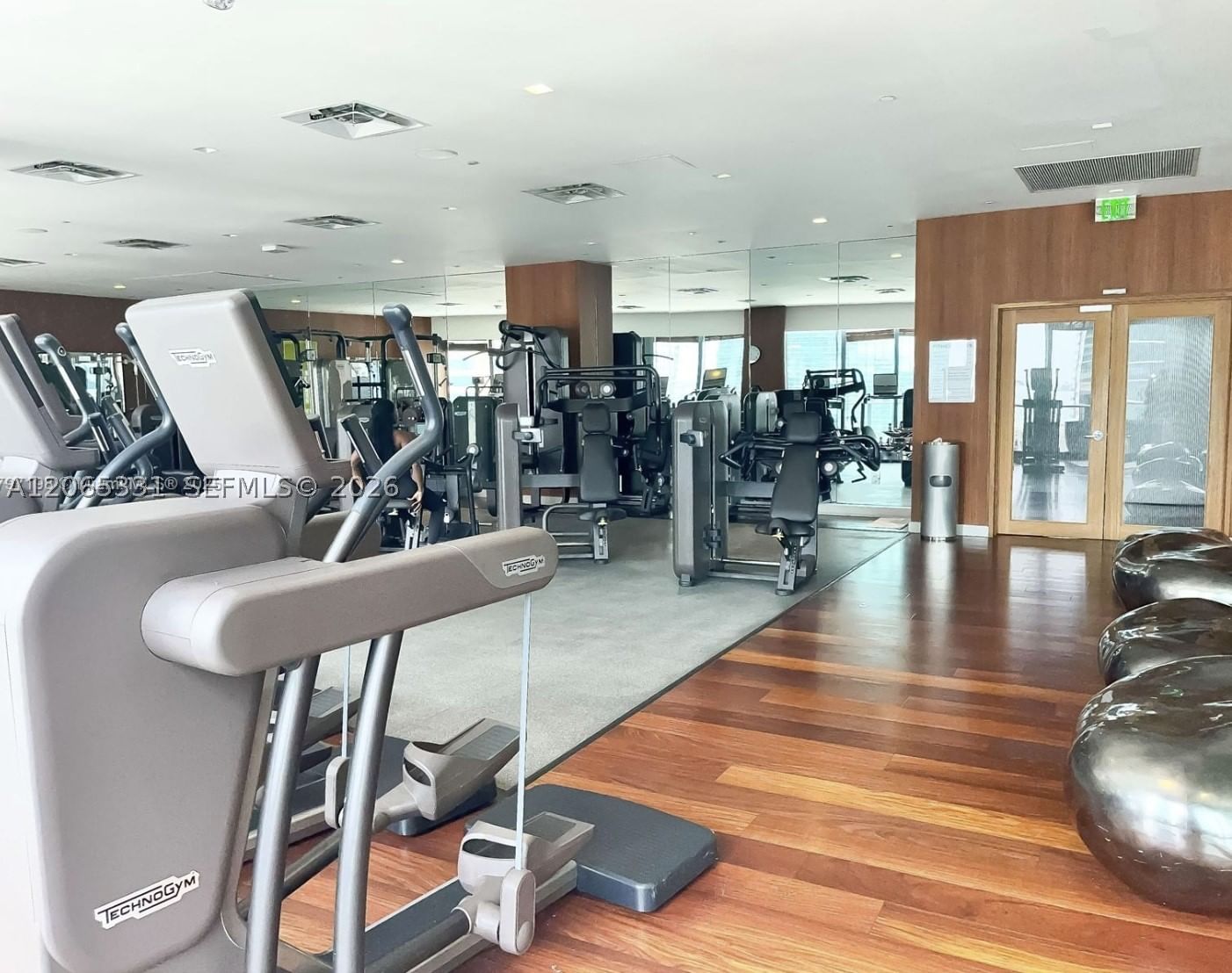 Real estate property located at 1300 Miami Ave #2411, Miami-dade, 1300 S Miami Avenue Condo, Miami, FL