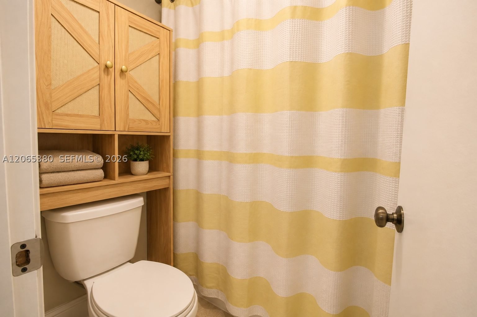 Real estate property located at 13280 88th Ln #203-B, Miami-dade, Calusa Club Village Condo, Miami, FL