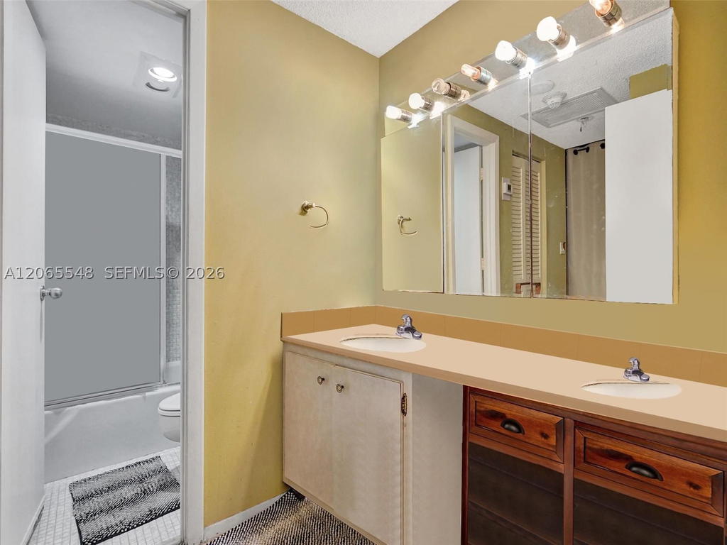 Real estate property located at 300 Bayview Dr #1914, Miami-dade, Arlen House Condo, Sunny Isles Beach, FL