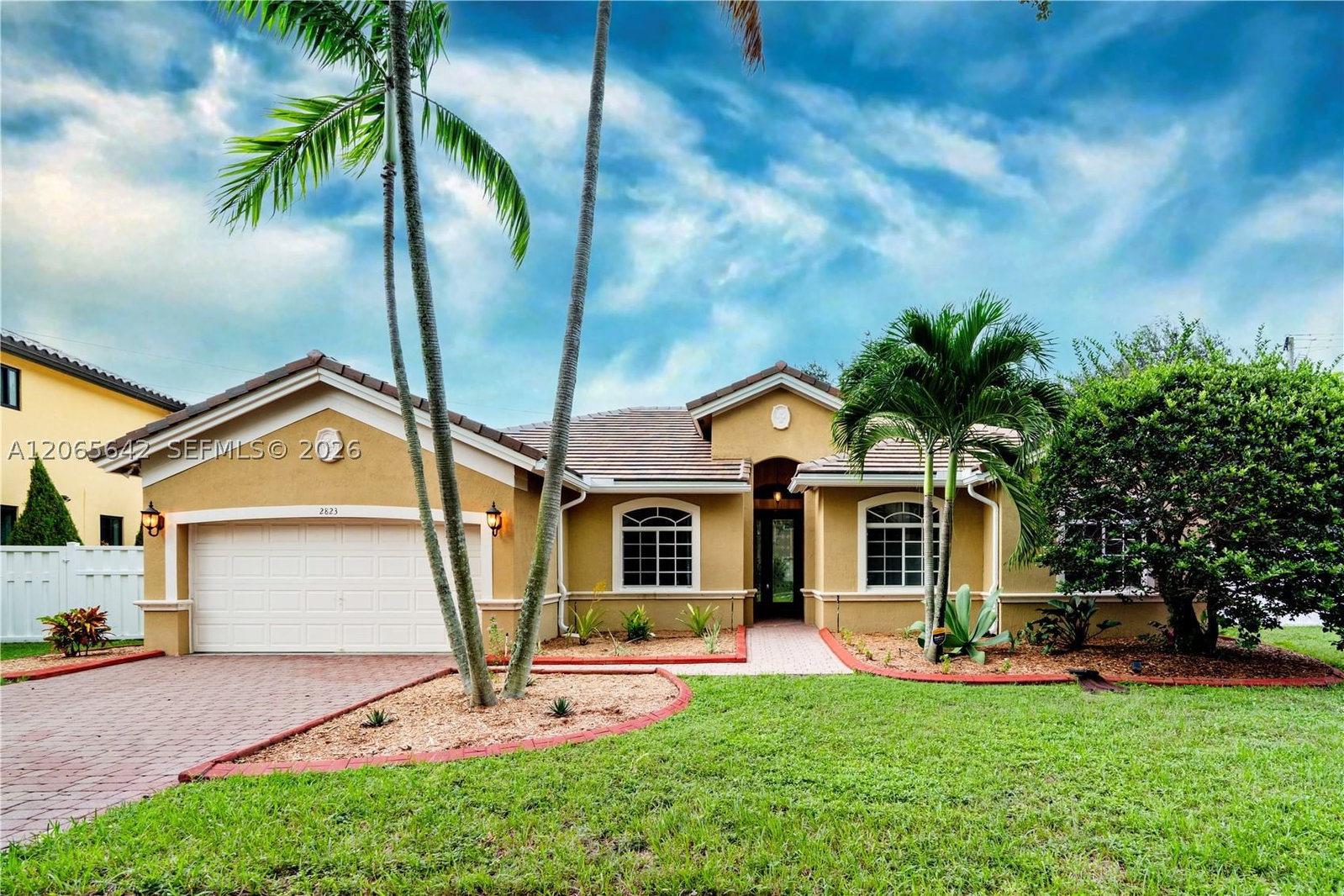 Real estate property located at 2823 Poinciana Cir, Broward, Rock Creek Phase Two, Cooper City, FL