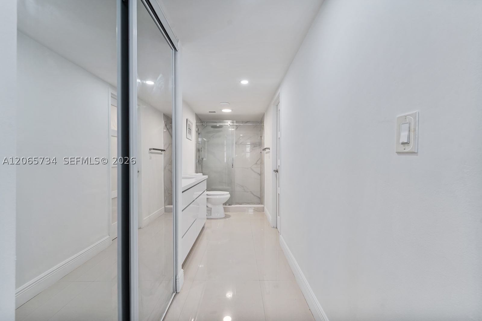 Real estate property located at 5701 Collins Ave #319, Miami-dade, Arlen Beach Condo, Miami Beach, FL