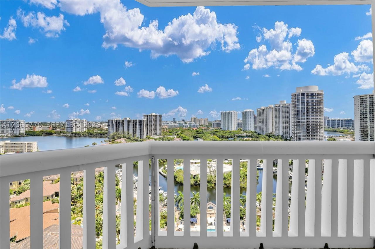 Real estate property located at 2000 Island Blvd #2006, Miami-dade, 2000 Isl Blvd Williams Is, Aventura, FL
