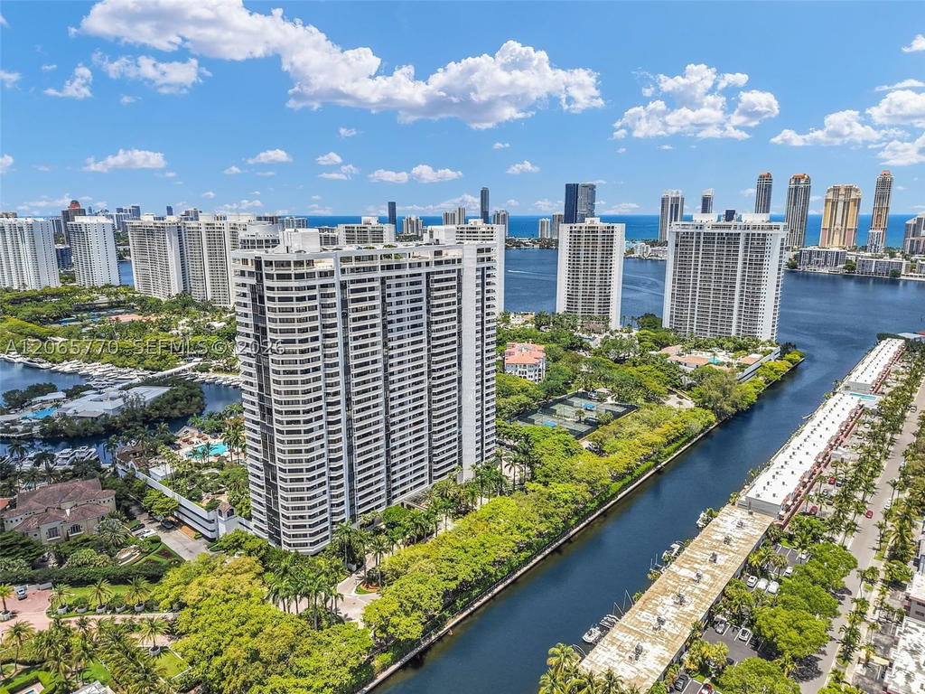 Real estate property located at 2000 Island Blvd #2006, Miami-dade, 2000 Isl Blvd Williams Is, Aventura, FL