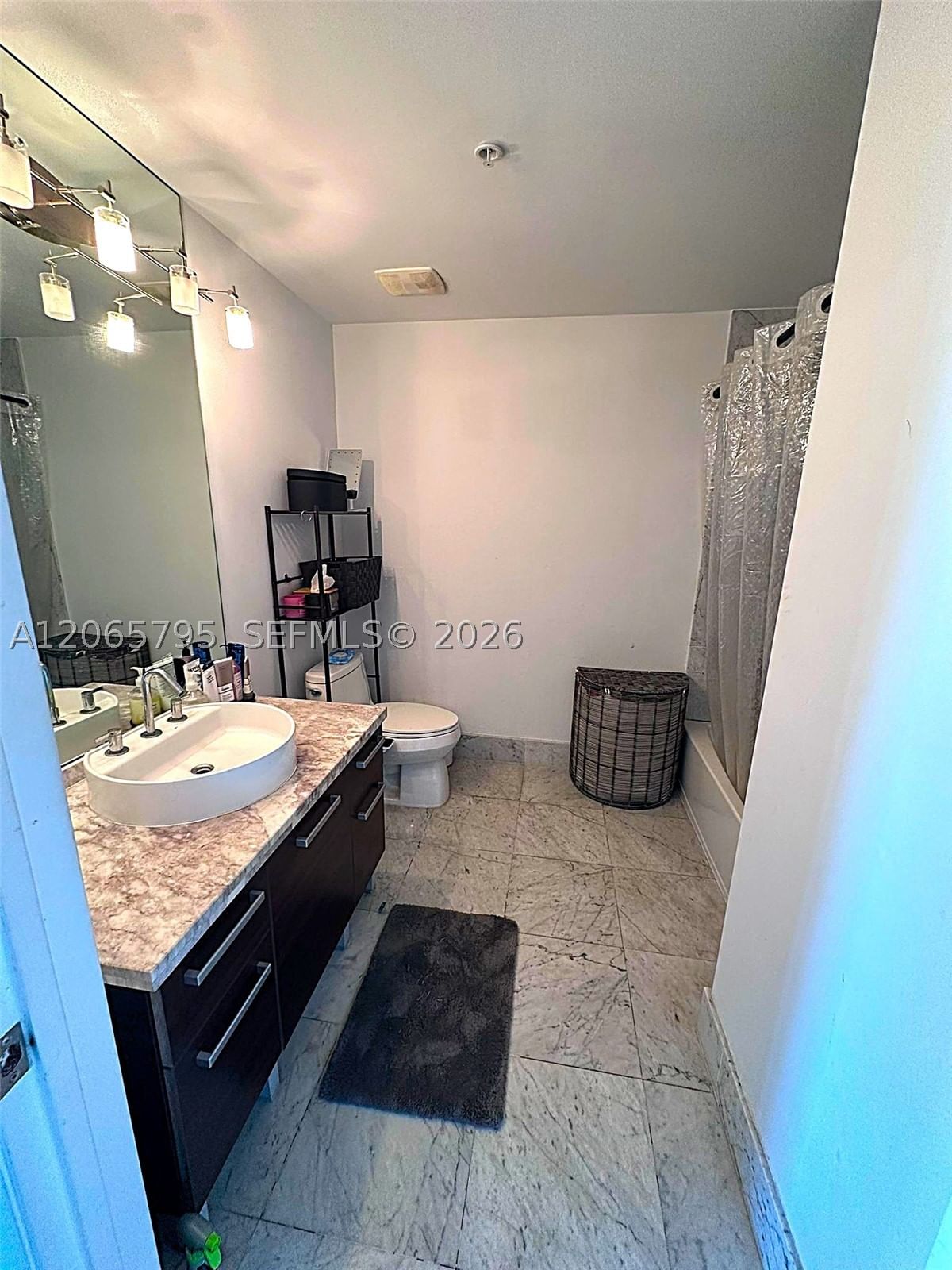 Real estate property located at 244 Biscayne Blvd #3707, Miami-dade, Vizcayne North Condo, Miami, FL