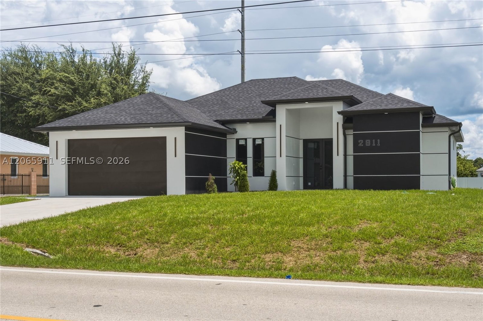 Real estate property located at 3011 23rd st sw, Lee, Lehigh Acres, Lehigh Acres, FL