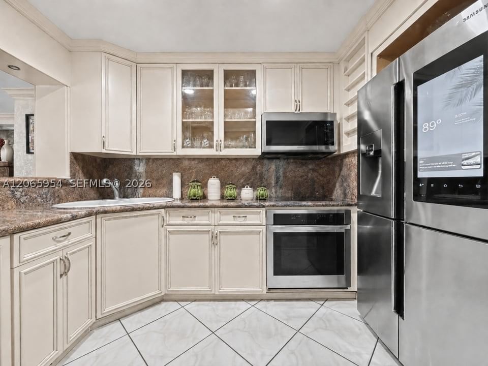 Real estate property located at 7961 6th Ave, Miami-dade, Lena Manor, Hialeah, FL
