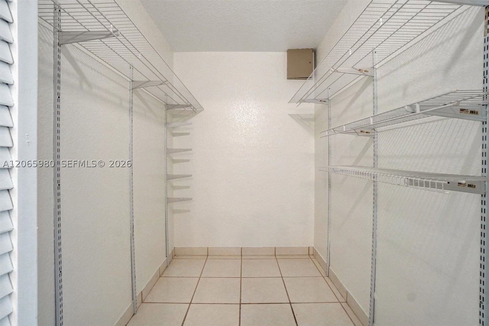 Real estate property located at 25 Ludlam Dr, Miami-dade, Rev Of Rev Fec Addn Hiale, Miami Springs, FL