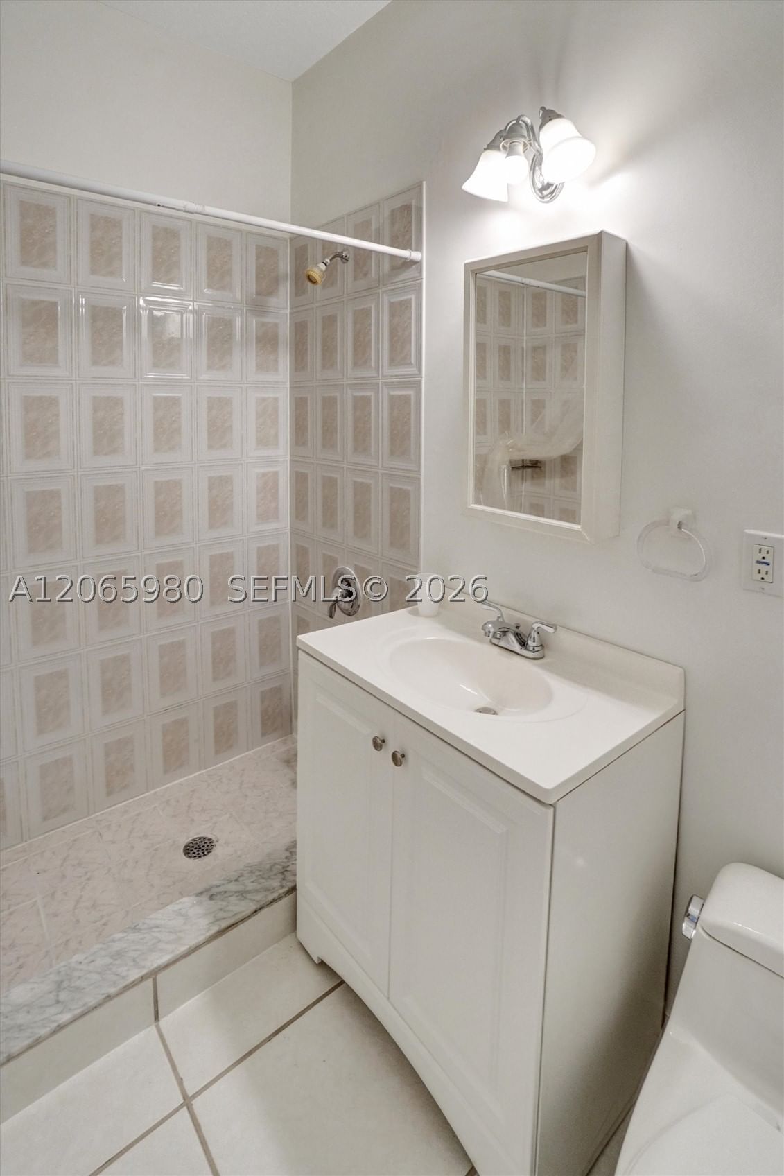 Real estate property located at 25 Ludlam Dr, Miami-dade, Rev Of Rev Fec Addn Hiale, Miami Springs, FL