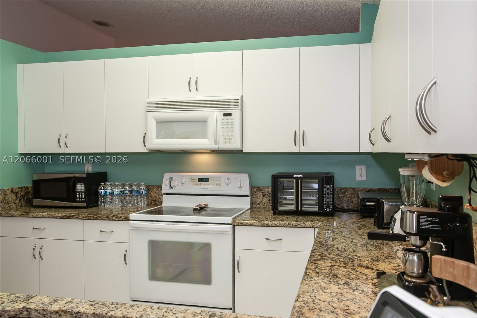 Real estate property located at 474 205th Ave, Broward, Crystal Pointe, Pembroke Pines, FL