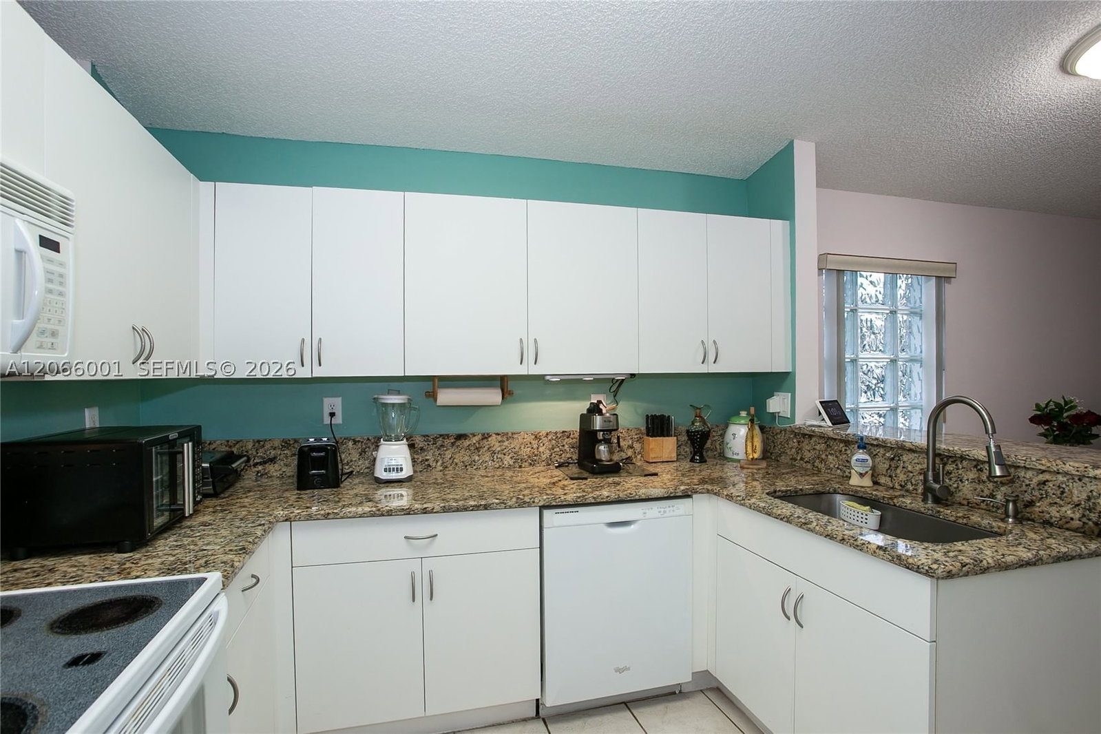 Real estate property located at 474 205th Ave, Broward, Crystal Pointe, Pembroke Pines, FL