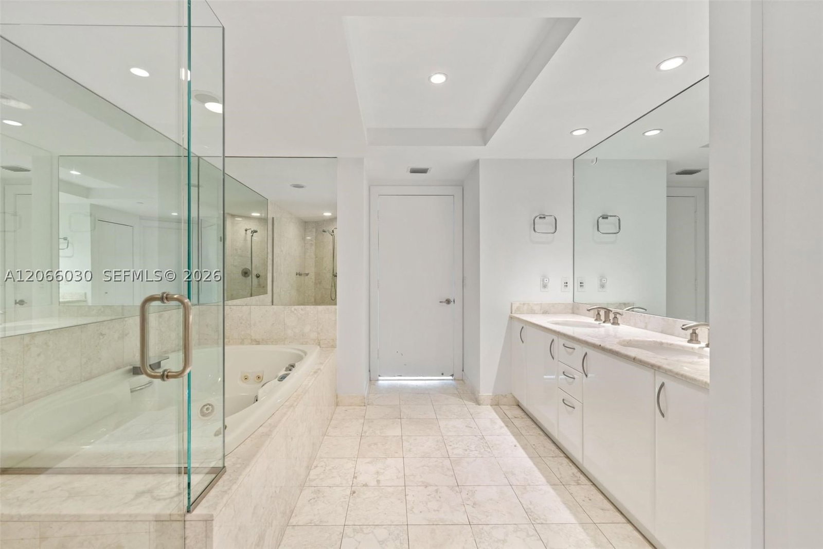 Real estate property located at 1331 Brickell Bay Dr #4107, Miami-dade, Jade Residences At Bricke, Miami, FL