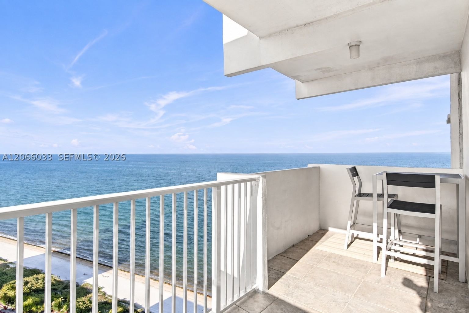 Real estate property located at 1360 Ocean Blvd #2305, Broward, Renaissance Of Pompano Be, Pompano Beach, FL