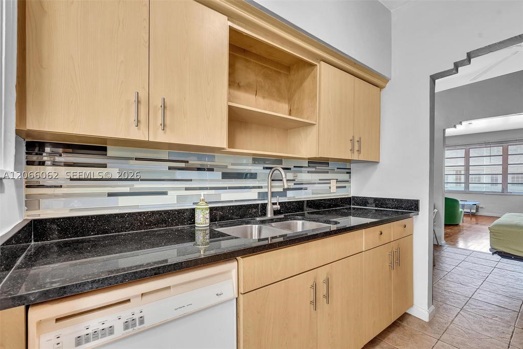 Real estate property located at 736 12th St #5, Miami-dade, Park Corner Condo, Miami Beach, FL