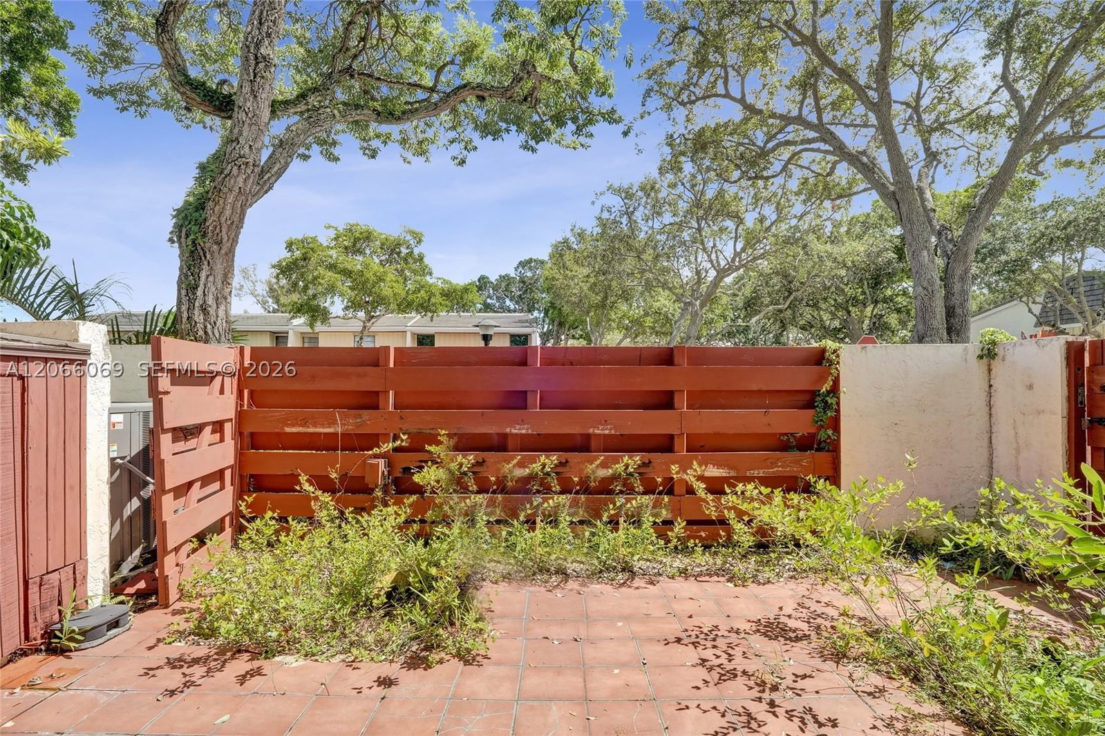 Real estate property located at 2999 Lakewood Ln, Broward, Family Townhouses Of The, Hollywood, FL