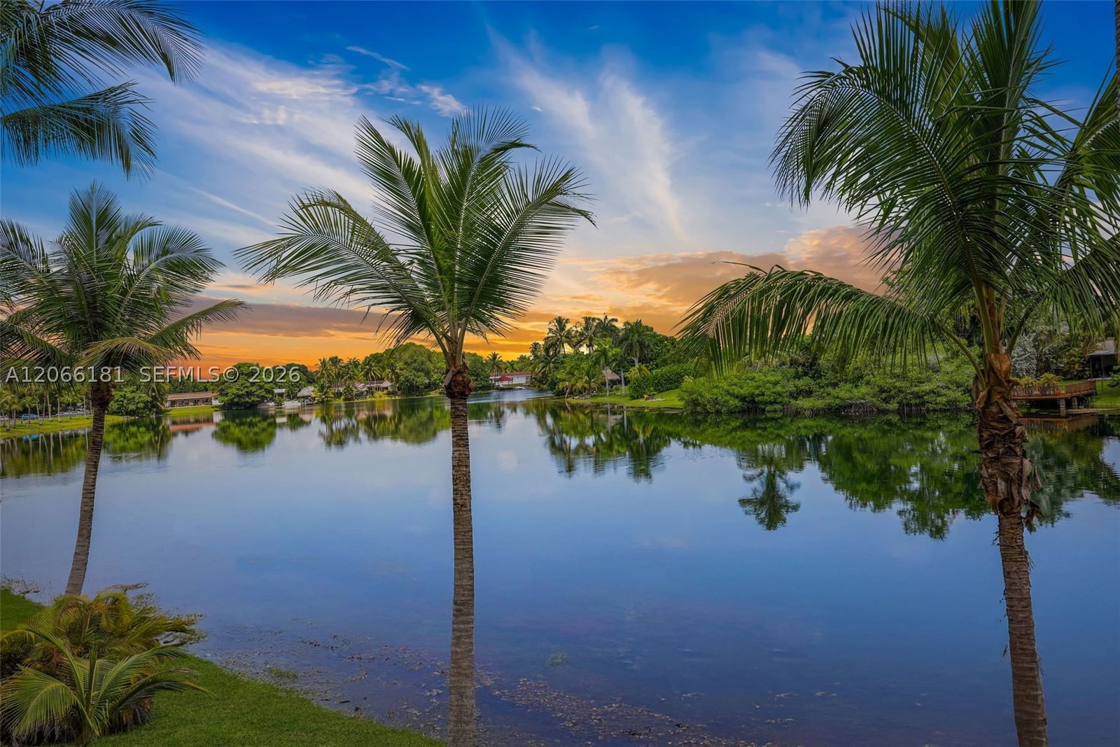 Real estate property located at 14211 Kendall Dr #207E, Miami-dade, Promenade At Kendale Lake, Miami, FL