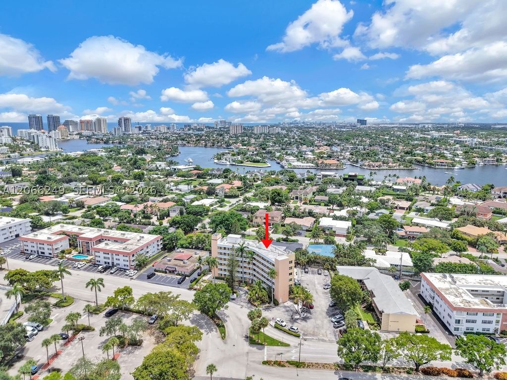 Real estate property located at 2400 9th St #201, Broward, Ocean Sunrise Co-op, Fort Lauderdale, FL