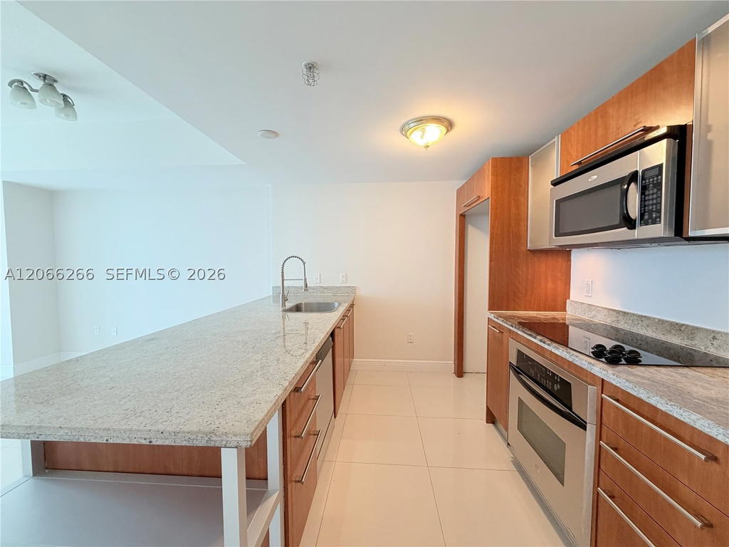 Real estate property located at 185 7th St #3105, Miami-dade, Latitude On The River Con, Miami, FL